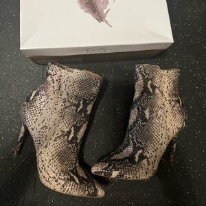 Jessica Simpson Black and Tan Heeled Boots